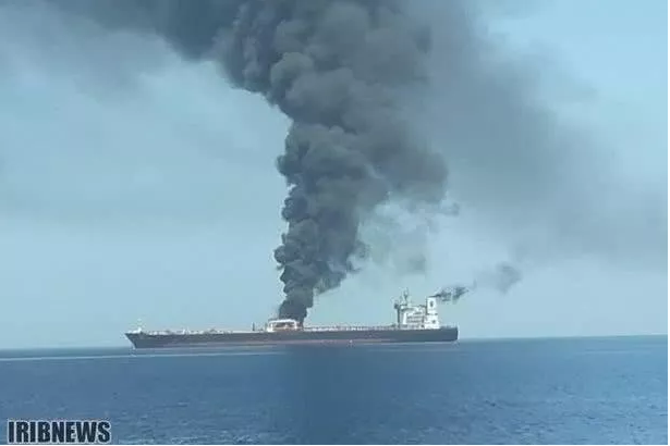 黑天鵝又來(lái)？伊朗油輪爆炸，油價(jià)飆升破60！--南箭化工甲醇廠家！